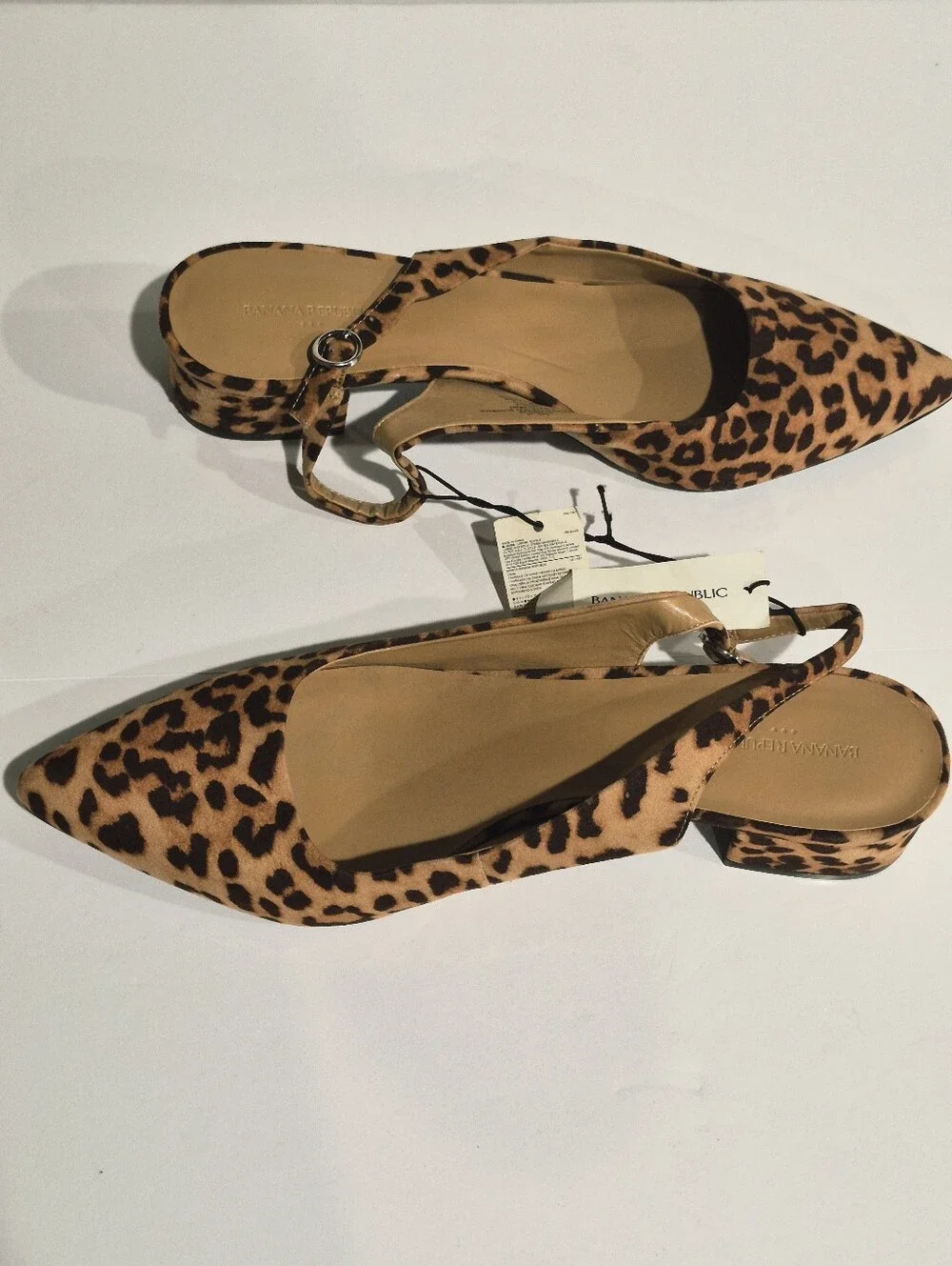 NWT Banana Republic Women's Slingback Cheeter Print Flats Size 10